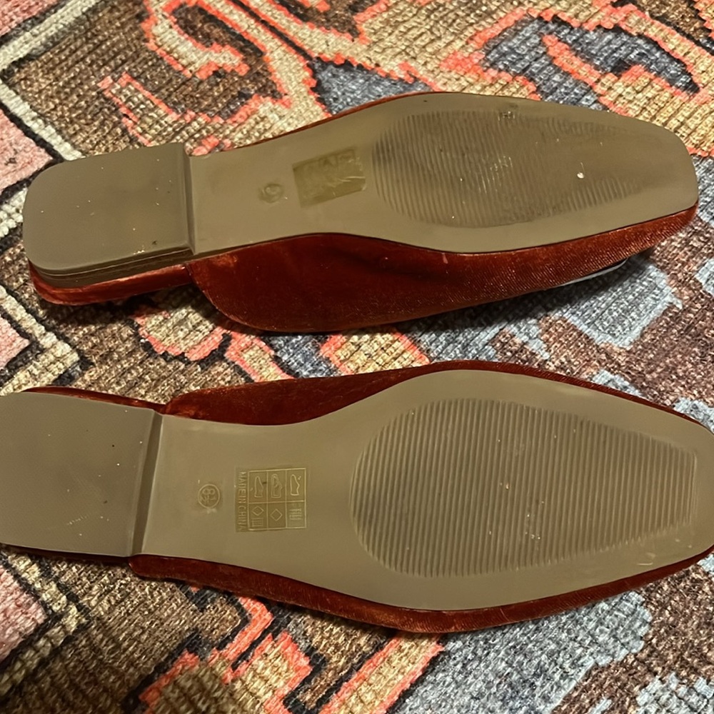 Velvet Slides Size 8.5 Rust Color - image 3